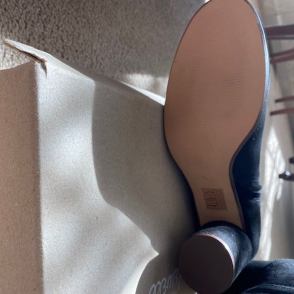 Madewell suede heeled bootie - NWT - Picture 5 of 5